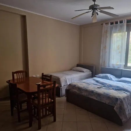 Apartamento Mani Shëngjin
